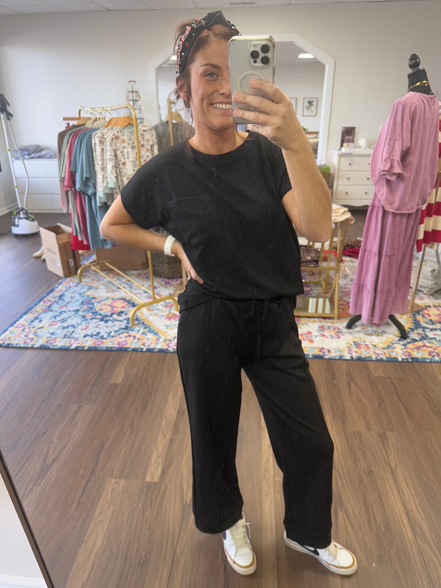 Ribbed Pocket Tee in Black